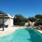 very pretty contemporary villa with pool located in Aureille in the alpilles, close to the center on foot. sleeps 4.