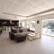 very pretty contemporary villa with pool located in Aureille in the alpilles, close to the center on foot. sleeps 4.