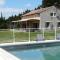 air-conditioned family house with fenced pool in fontvieille in the alpilles, sleeps 8 - 丰维耶
