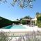 Very pleasant vacation rental with heated pool in the Luberon