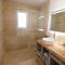 Pleasant part of house with pool to share in Vaucluse, 4/6 people - Puget