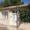 pretty gite with pool in cavaillon, beautiful view on the luberon mountains, 4 people. - Cavaillon