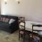 pretty gite with pool in cavaillon, beautiful view on the luberon mountains, 4 people. - Cavaillon