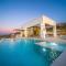 Villa Con Vista- Heated Pool 4 bdr sleeps 8 - Tsikalariá