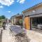 magnificent individual villa with heated swimming pool, in aureille, in the alpilles - 10 persons