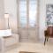 charming house with private pool in the heart of the village of aureille in the alpilles, 6 people.