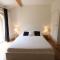 property in les baux de provence, private pool, magnificent view, ideal for 10 people in the alpilles.