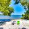 Pirates Bay A402