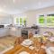 Lower Spire Cottages sleeps 11 - 达尔弗顿