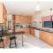 Spacious 6-BR & 3 baths House in Prime Location