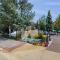 Lion Square Lodge South 255