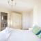 2BR Apartment with Balcony on Brighton Marina - Brighton & Hove