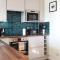 2BR Apartment with Balcony on Brighton Marina - Brighton & Hove