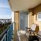 2BR Apartment with Balcony on Brighton Marina - Brighton & Hove