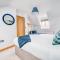 Luxury Cottage in the New Forest with Log Burner