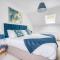 Luxury Cottage in the New Forest with Log Burner
