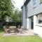Bright, contemporary house & large private garden - Strathpeffer