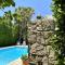Midea's holiday villa