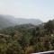 2 BHK Serviced Apartments Kasauli I Mountain View I The Western Heights I By Exotic Stays - 卡绍利
