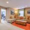 Spacious Family Friendly Townhome in Central Park