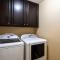 Spacious Family Friendly Townhome in Central Park