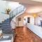 Panoramic Villa Overlooking The Aeolian Islands