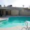 Chic 1 bedroom quiet and private side apt No shared area - Las Vegas