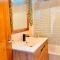 Sunrise Beachfront Studio with Mezzanine - Gibilterra