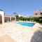 Spacious villa with private pool