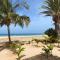 Vila Mare - Praia de Chaves frontline