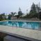 Stone Casa by VGH 4Bhk Villa with Swimming Pool - 马哈巴莱斯赫瓦尔