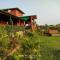 Stone Casa by VGH 4Bhk Villa with Swimming Pool - 马哈巴莱斯赫瓦尔