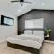 Right off Freeway Quiet Neighborhood King Bed - Vineyard