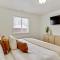 Duplex Two Units Large Backyard Main St Close - 史普林维尔