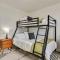 Duplex Two Units Large Backyard Main St Close - 史普林维尔