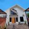 Yustien Homestay Jogja 3 Bedroom - Private Villa