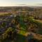 Country Club Villas