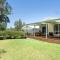 Basin Breeze Retreat Private House with Shared Pool