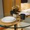 Quiet Condo with Fast WiFi, Own Balcony, Pool and Gym - Manila