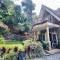 Villa Sevilla 3 Bedrooms BPPK Ciloto Puncak by Damaresa