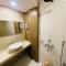 Hotel Vashi Inn
