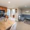 Heron Neck Cottage at One Long Beach