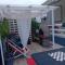 Bungalow charmant à Sainte-Rose avec terrasse et piscine