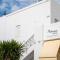 Athinais Suites