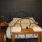 The Lodge - 2 acres of garden with hot tub and fire pit and BBQ