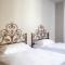 CHARMING MOMENT di Villa Porta - Residenza Ortensia