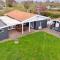 Cozy Holiday Home At Stillinge Strand