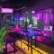 DISCO ZOO Bar & Hostel - Хад-Рін