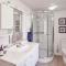 Amazing Home In Fitjar With Wifi - 菲恰尔