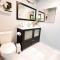 Luxury Oasis in Central Encino w Pool & Spa - 洛杉矶